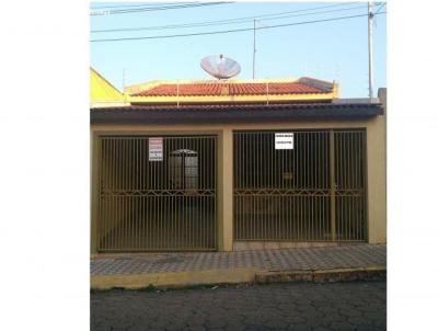 Casa para Venda, em Tatu�, bairro Centro, 2 dormit�rios, 2 banheiros, 1 su�te, 3 vagas