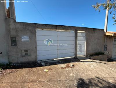 Casa para Venda, em Tatuí, bairro Pacaembu, 2 dormitórios, 1 banheiro, 1 vaga